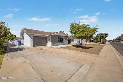 416 W Ivanhoe Place, Chandler, AZ 85225 - Photo 2
