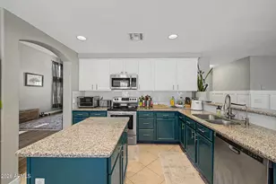 2223 E Torrey Pines Pl, Chandler, AZ 85249 - Photo 4