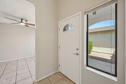 11149 N 82nd Drive, Peoria, AZ 85345 - Photo 6