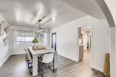 8115 E Edgemont Avenue, Scottsdale, AZ 85257 - Photo 12