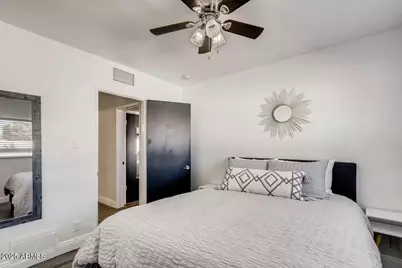 8115 E Edgemont Avenue, Scottsdale, AZ 85257 - Photo 18