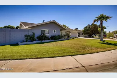 8115 E Edgemont Avenue, Scottsdale, AZ 85257 - Photo 6