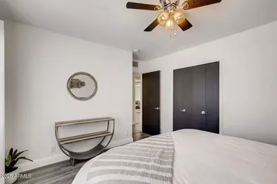 8115 E Edgemont Avenue, Scottsdale, AZ 85257 - Photo 14