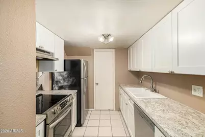 8417 N 34th Avenue, Phoenix, AZ 85051 - Photo 12