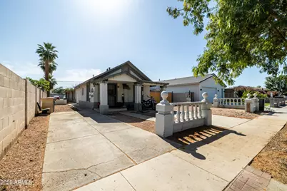 6739 N 61st Avenue, Glendale, AZ 85301 - Photo 1