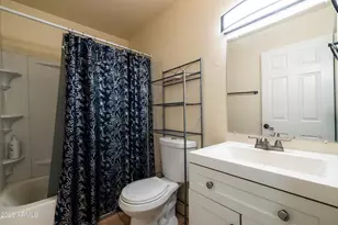 6739 N 61st Ave, Glendale, AZ 85301 - Photo 16