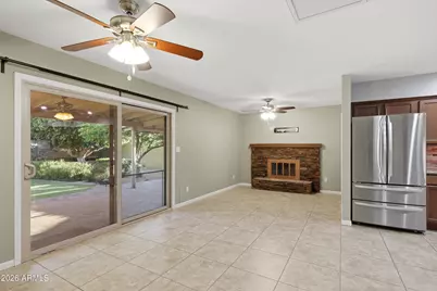 801 W Michelle Drive, Phoenix, AZ 85023 - Photo 16
