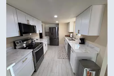 10210 W Burns Drive, Sun City, AZ 85351 - Photo 2