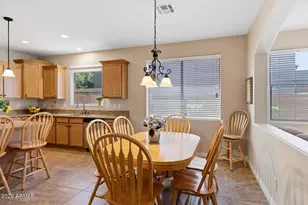 23124 N 41st St, Phoenix, AZ 85050 - Photo 14