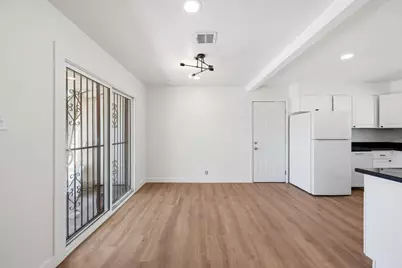 2558 N 40th Street, Phoenix, AZ 85008 - Photo 4