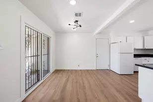 2558 N 40th St, Phoenix, AZ 85008 - Photo 4