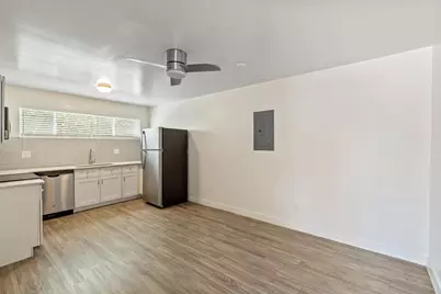 1707 N 18th Street #B8, Phoenix, AZ 85006 - Photo 6
