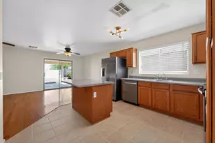 6816 S Russet Sky Way, Gold Canyon, AZ 85118 - Photo 4