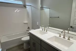 6047 E Sinclair St, Phoenix, AZ 85054 - Photo 4