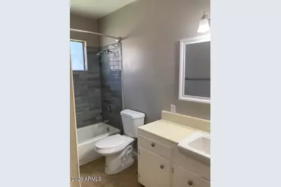 302 W Medlock Drive #Apt 12, Phoenix, AZ 85013 - Photo 8
