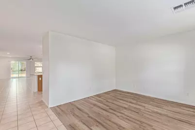 22617 N 19th Way, Phoenix, AZ 85024 - Photo 2