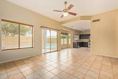 25845 N 47th Place, Phoenix, AZ 85050 - Photo 12