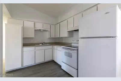 2020 W Hayward Avenue #Apt 25, Phoenix, AZ 85021 - Photo 6