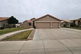2193 E Brooks St, Gilbert, AZ 85296 - Photo 2