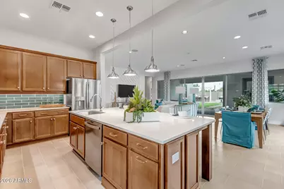 5826 W Mauna Loa Lane, Glendale, AZ 85306 - Photo 6