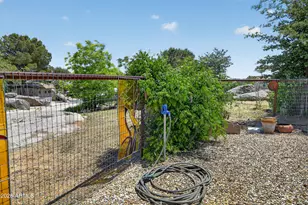 17590 W Deertrack Dr, Yarnell, AZ 85362 - Photo 18