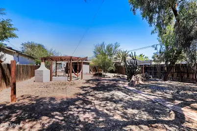 2518 N Mitchell Street, Phoenix, AZ 85006 - Photo 16