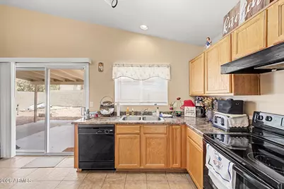 22093 W Solano Drive, Buckeye, AZ 85326 - Photo 10