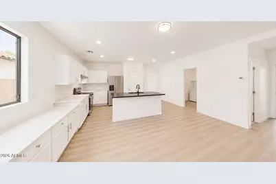 8212 W Forest Grove Avenue, Phoenix, AZ 85043 - Photo 8