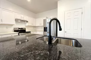 8212 W Forest Grove Ave, Phoenix, AZ 85043 - Photo 6
