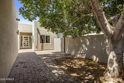 216 W Winged Foot Road, Phoenix, AZ 85023 - Photo 2