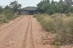2384 N Appaloosa Pl, Huachuca City, AZ 85616 - Photo 12