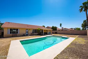 9126 W Port Royale Ln, Peoria, AZ 85381 - Photo 26