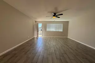 3302 W Loma Ln, Phoenix, AZ 85051 - Photo 6