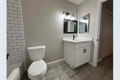 3302 W Loma Lane #Unit 3, Phoenix, AZ 85051 - Photo 12