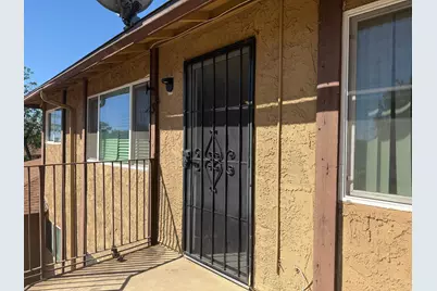 3302 W Loma Lane #Unit 3, Phoenix, AZ 85051 - Photo 1