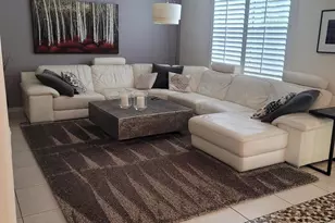 3826 E Cat Balue Dr, Phoenix, AZ 85050 - Photo 8