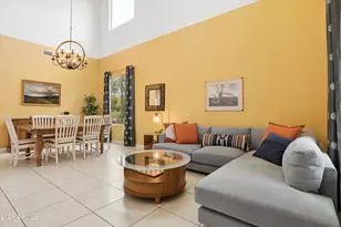 3826 E Cat Balue Dr, Phoenix, AZ 85050 - Photo 6