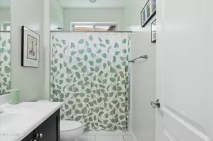 3826 E Cat Balue Dr, Phoenix, AZ 85050 - Photo 24