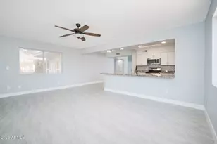 14820 N Lakeforest Dr, Sun City, AZ 85351 - Photo 16