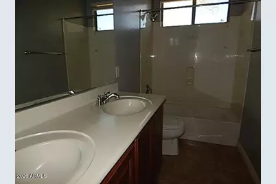 13641 S 180th Avenue, Goodyear, AZ 85338 - Photo 12