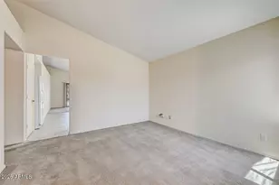 2162 E Donald Dr, Phoenix, AZ 85024 - Photo 4