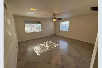 41 E Woodward Drive #Front Unit, Phoenix, AZ 85004 - Photo 6