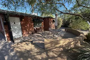 41 E Woodward Dr, Phoenix, AZ 85004 - Photo 2