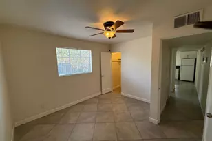 41 E Woodward Dr, Phoenix, AZ 85004 - Photo 10