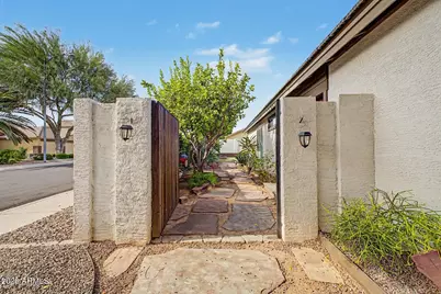 8246 W Rose Garden Lane, Peoria, AZ 85382 - Photo 28