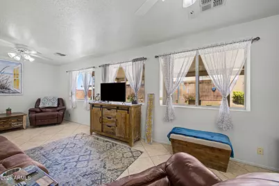 8218 E Madero Avenue, Mesa, AZ 85209 - Photo 12