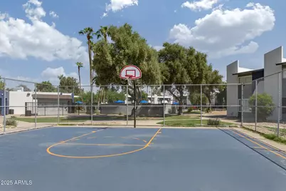 2627 N 45th Avenue #3C, Phoenix, AZ 85035 - Photo 14