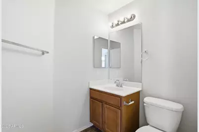 2250 E Deer Valley Road #Unit 10, Phoenix, AZ 85024 - Photo 10
