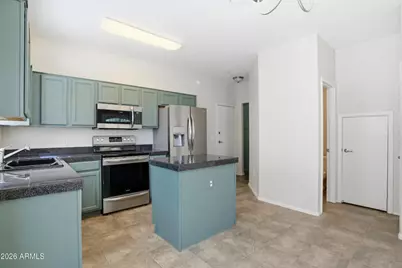 2250 E Deer Valley Road #Unit 10, Phoenix, AZ 85024 - Photo 6
