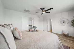 4221 E Amberwood Dr, Phoenix, AZ 85048 - Photo 16